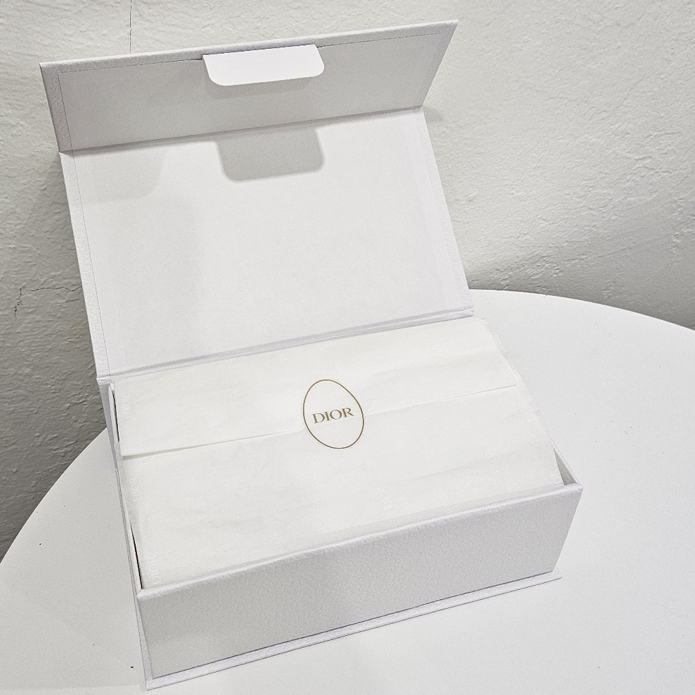 Dior White Storage Box Bundle - Picture 3 of 9